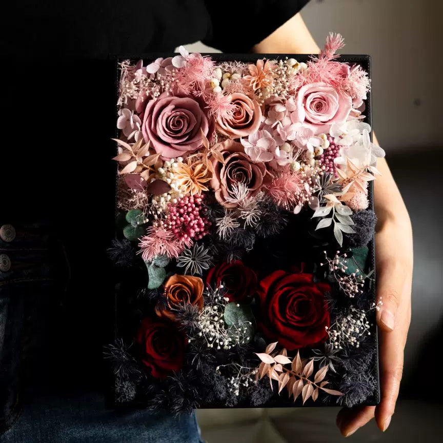 Handmade preserved flower leather gift box by Florettely
