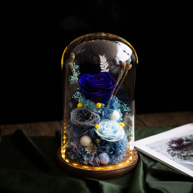 Handmade preserved flower glass dome gift by Florettely
