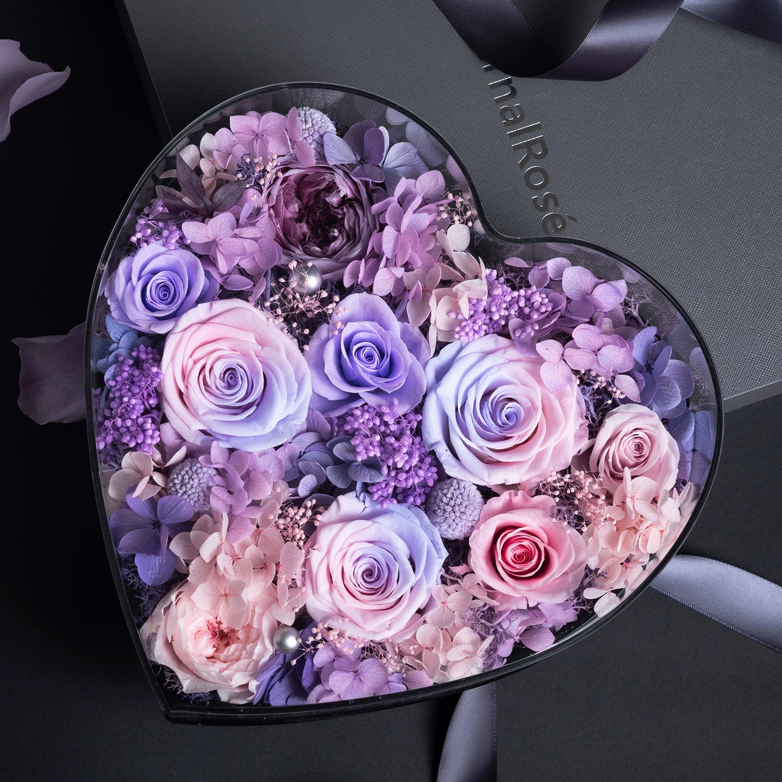 Handmade preserved flower leather gift box by Florettely