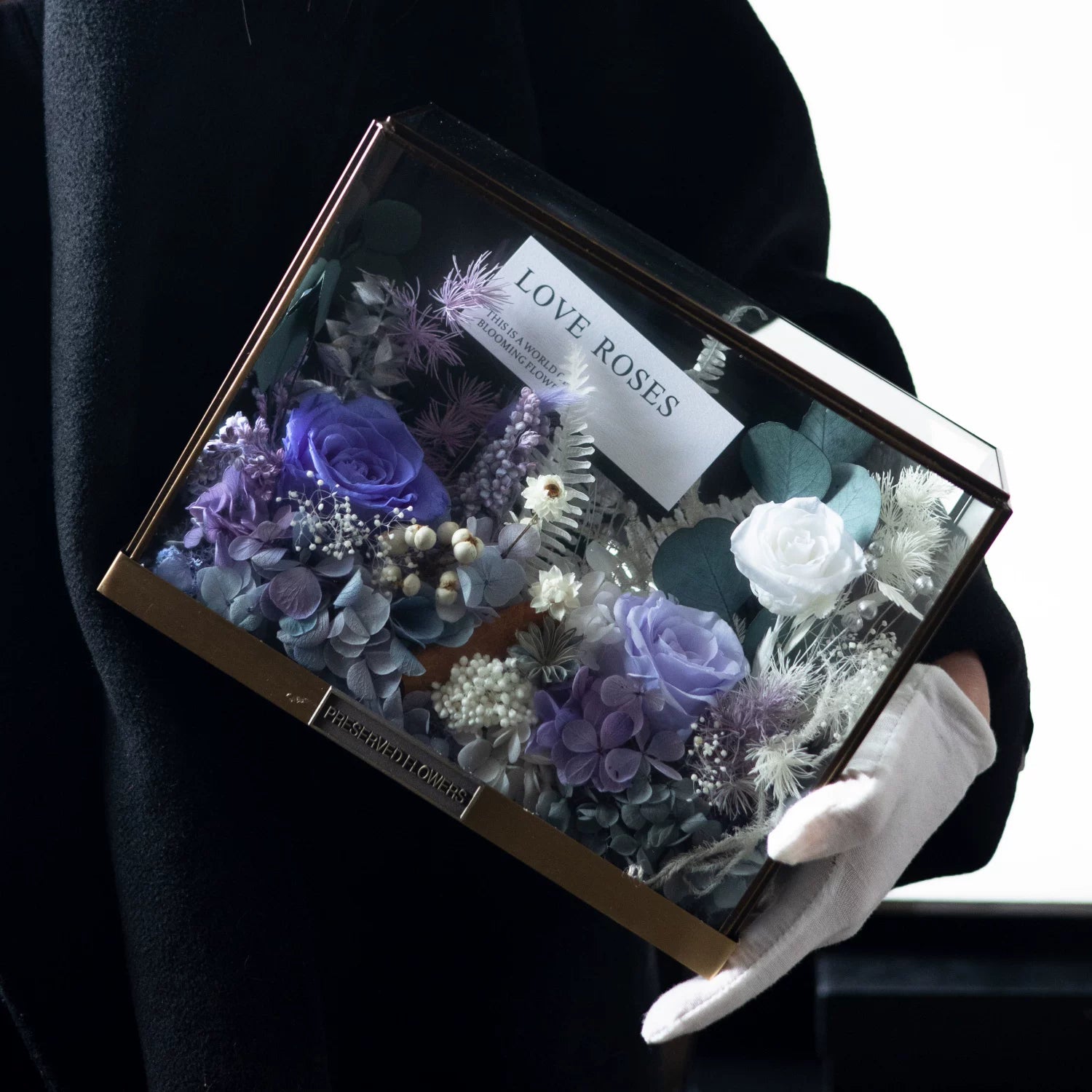 Handmade preserved flower acrylic flower box by Florettely