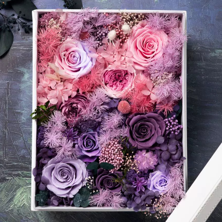 Handmade preserved flower leather gift box by Florettely