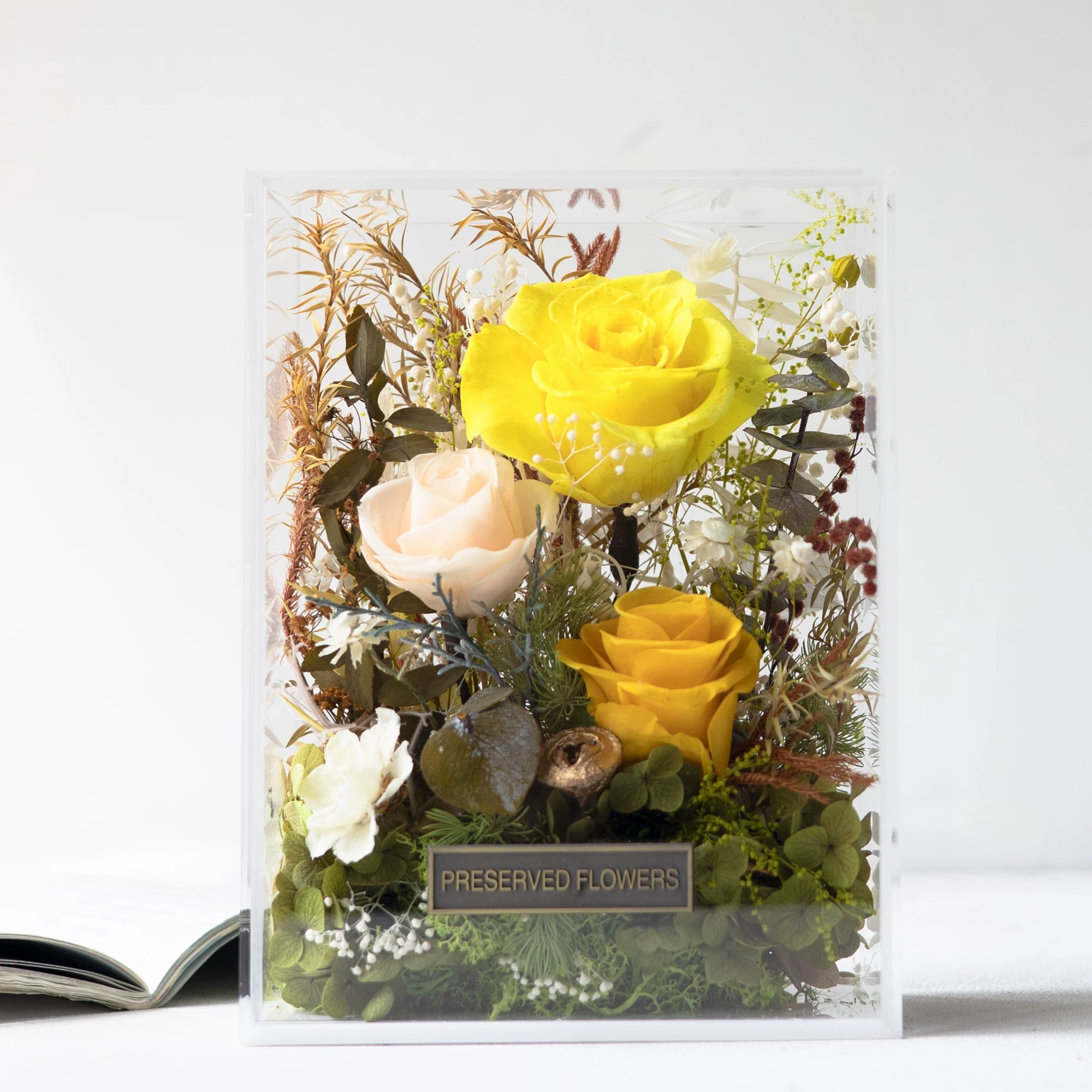 Handmade preserved flower bouquet gift box by Florettely