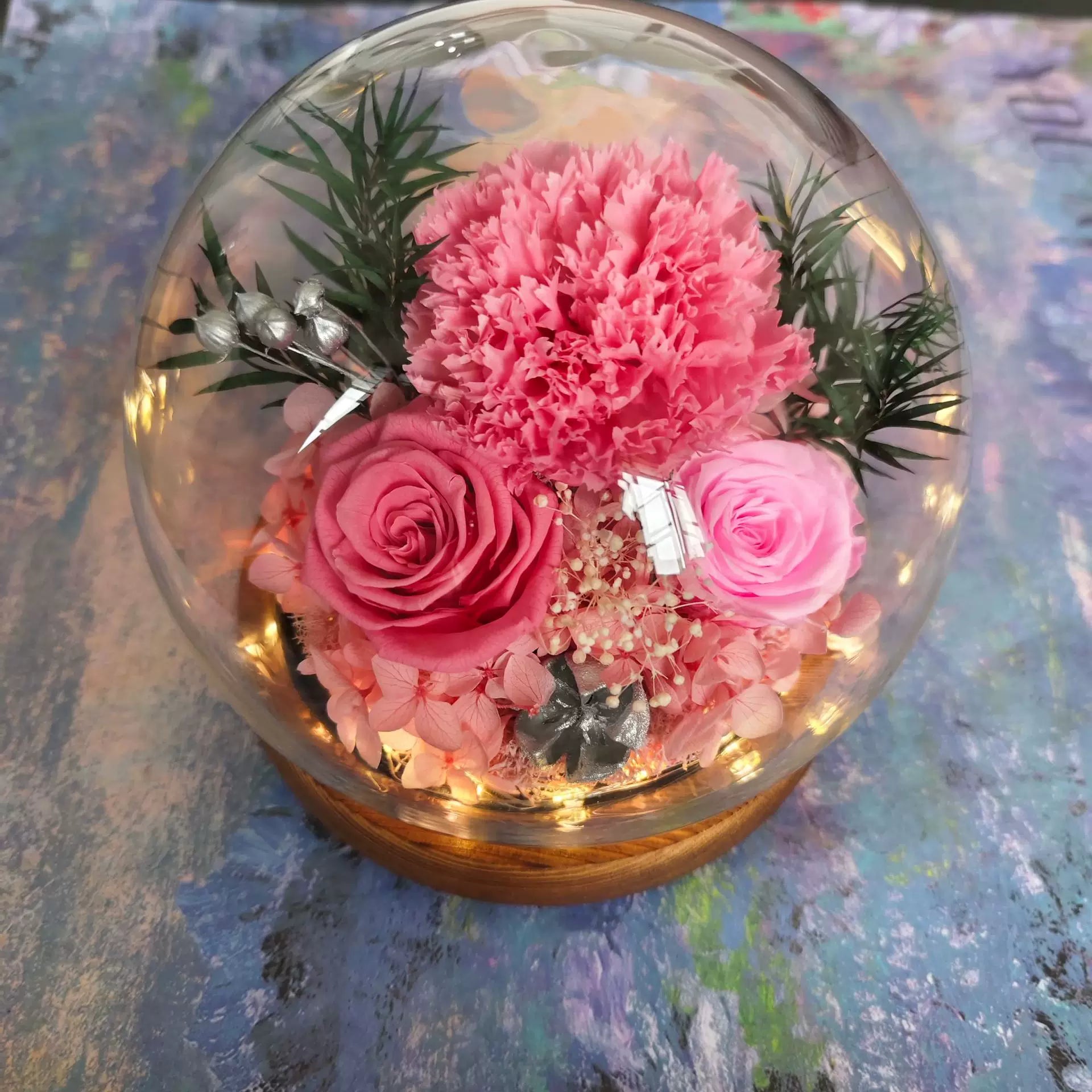 Handmade preserved flower glass dome gift by Florettely