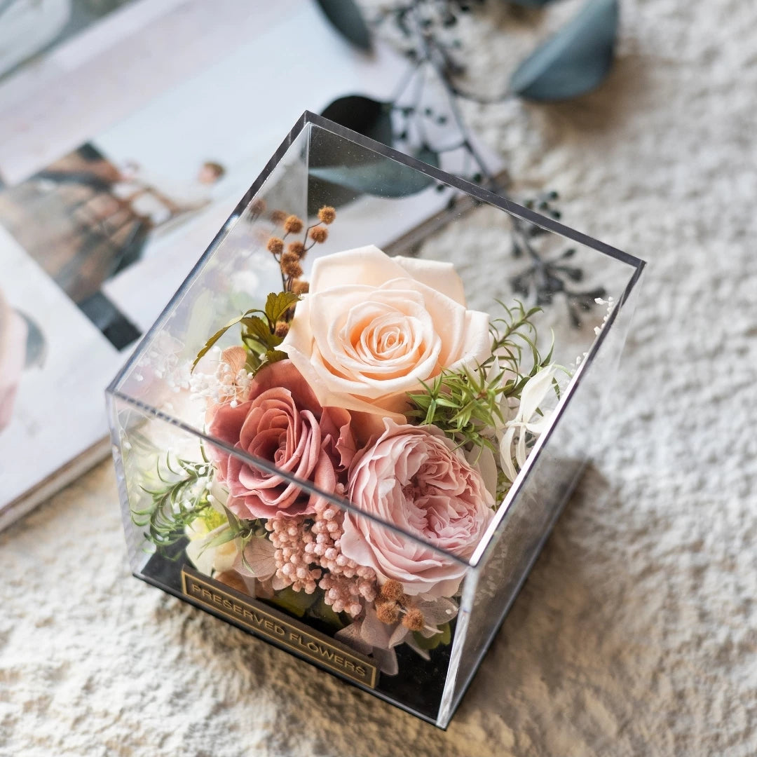 Handmade preserved flower acrylic flower box by Florettely