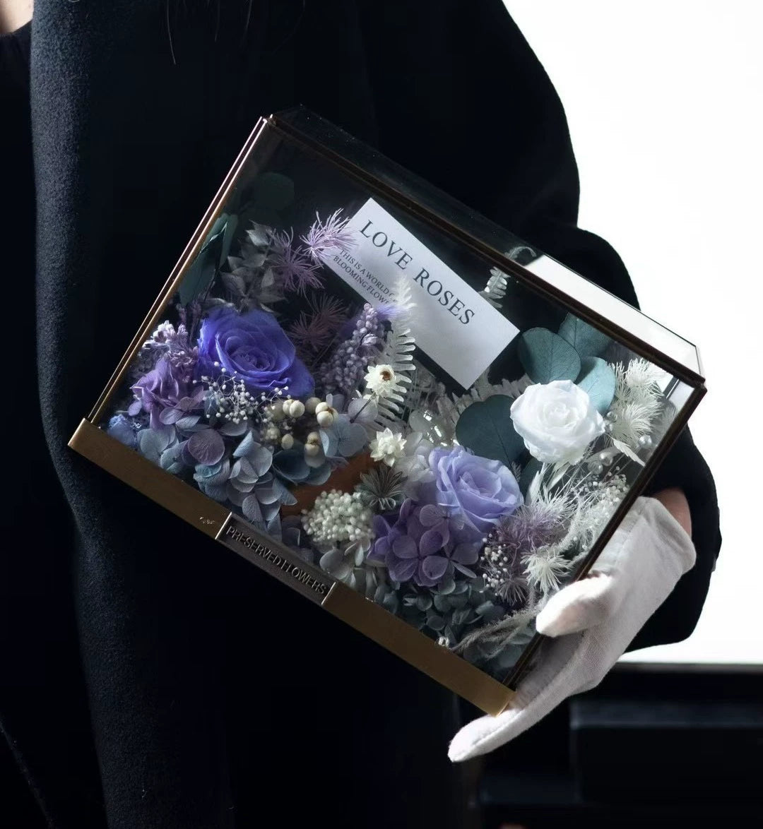 Handmade preserved flower acrylic flower box by Florettely