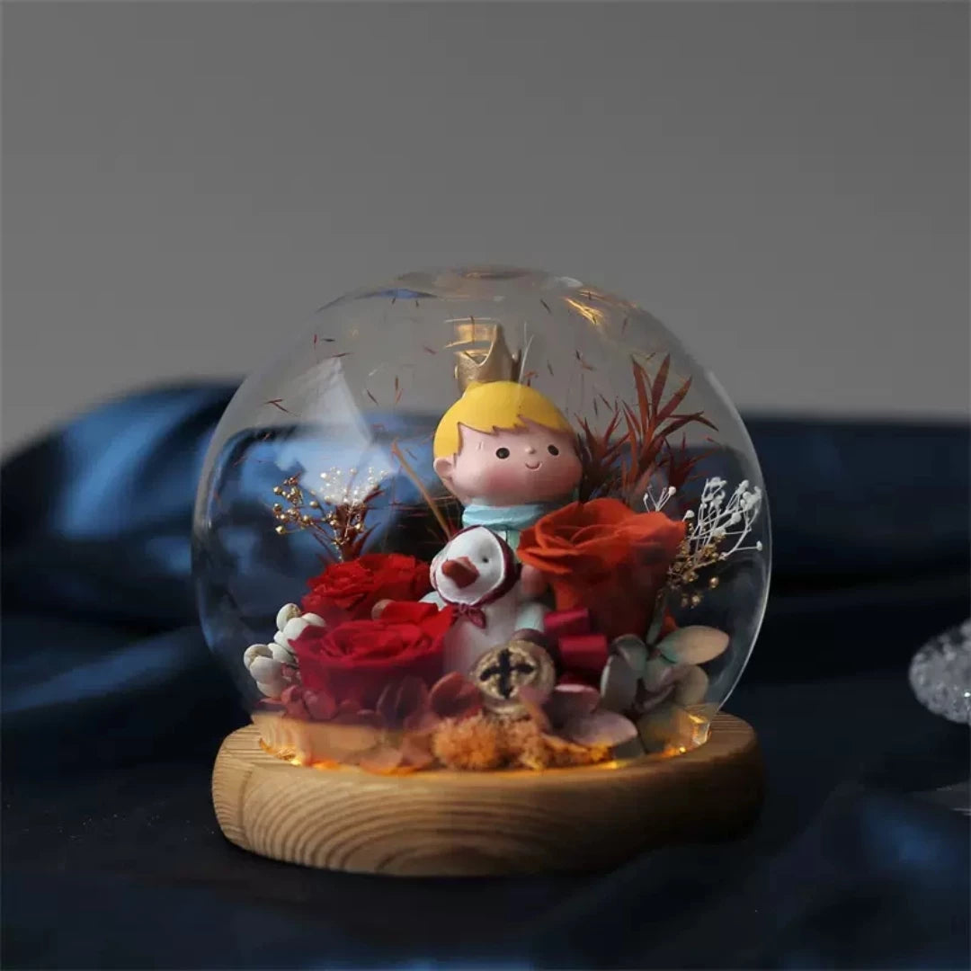 Handmade preserved flower themed glass dome by Florettely