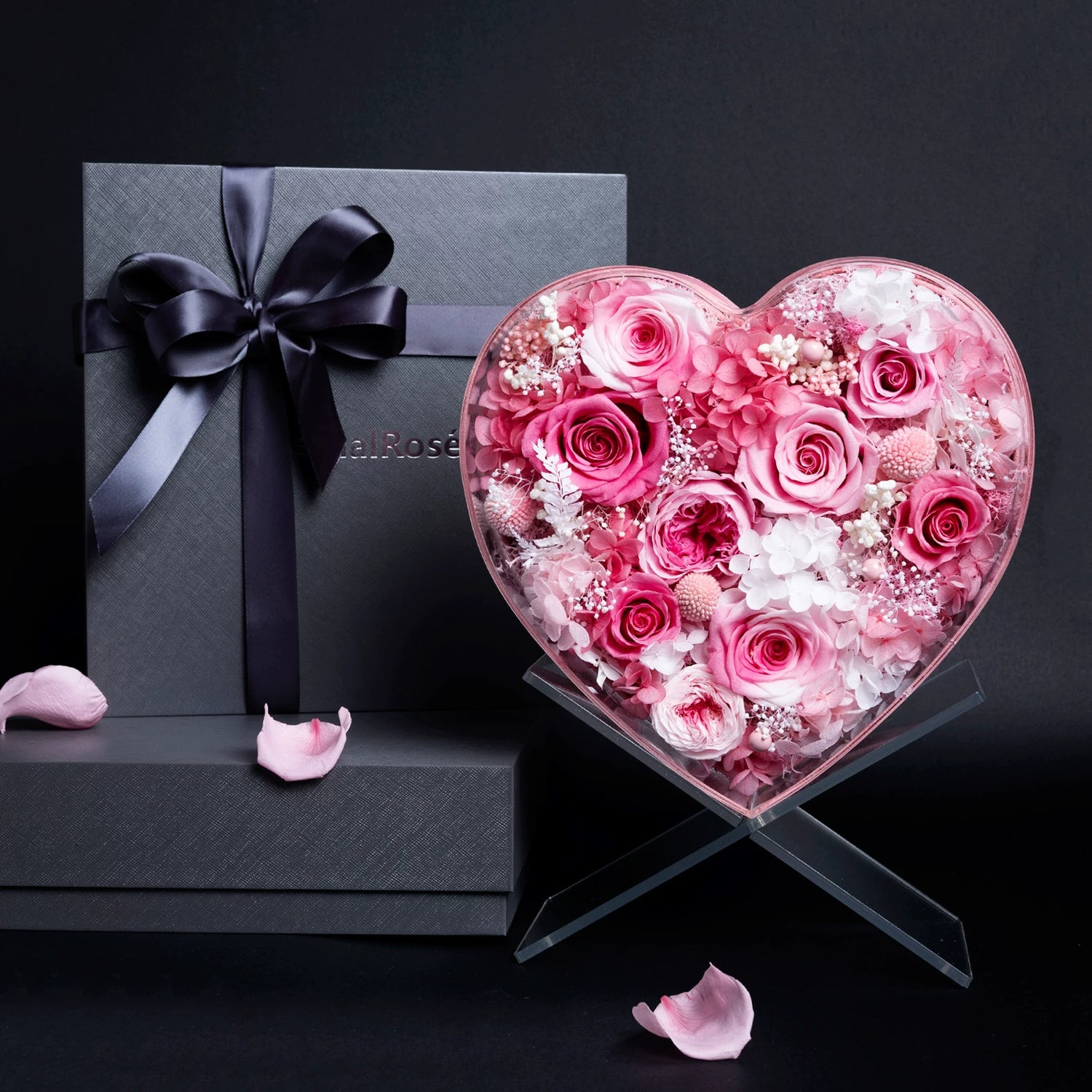 Handmade preserved flower leather gift box by Florettely