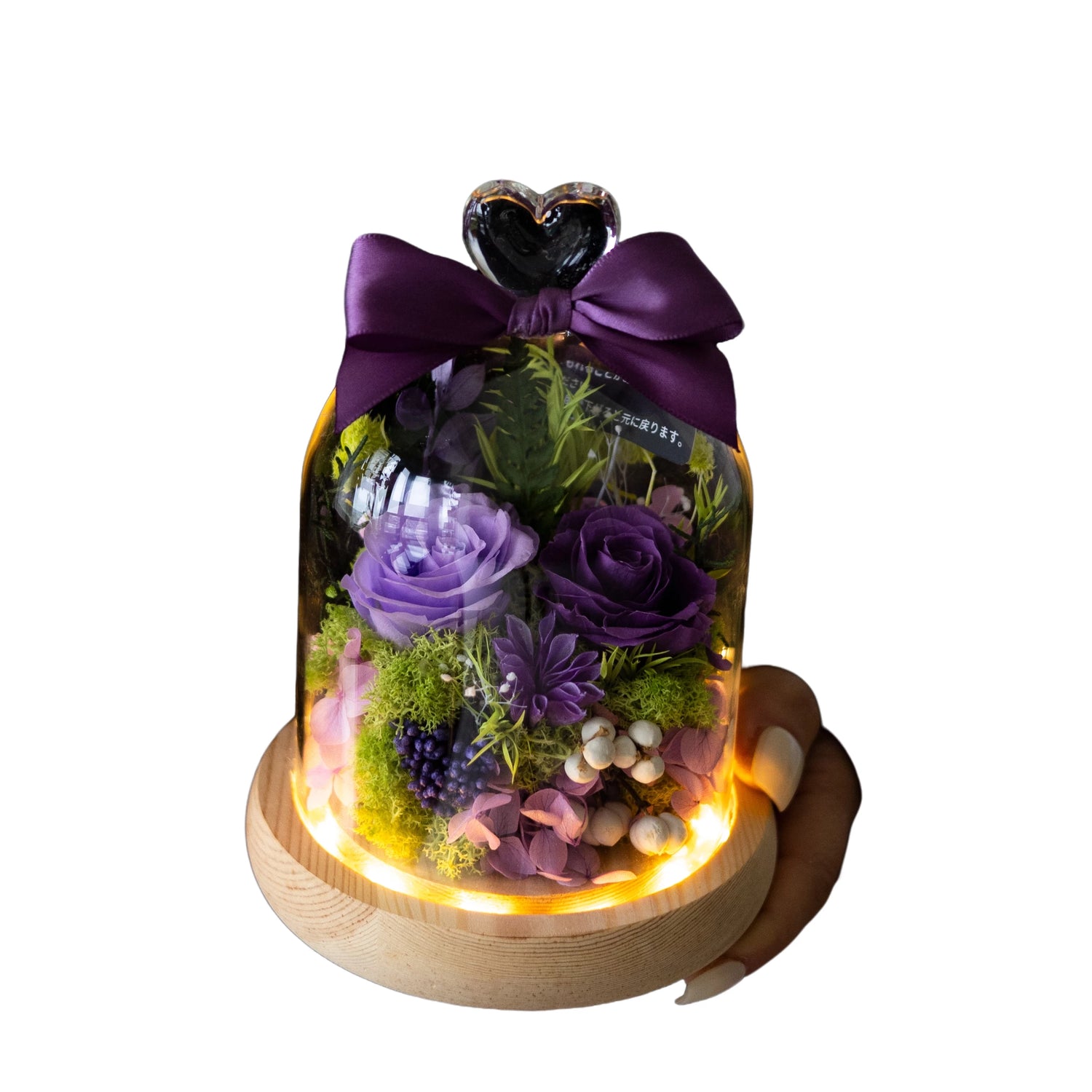 Handmade preserved flower heart-shaped gift box by Florettely