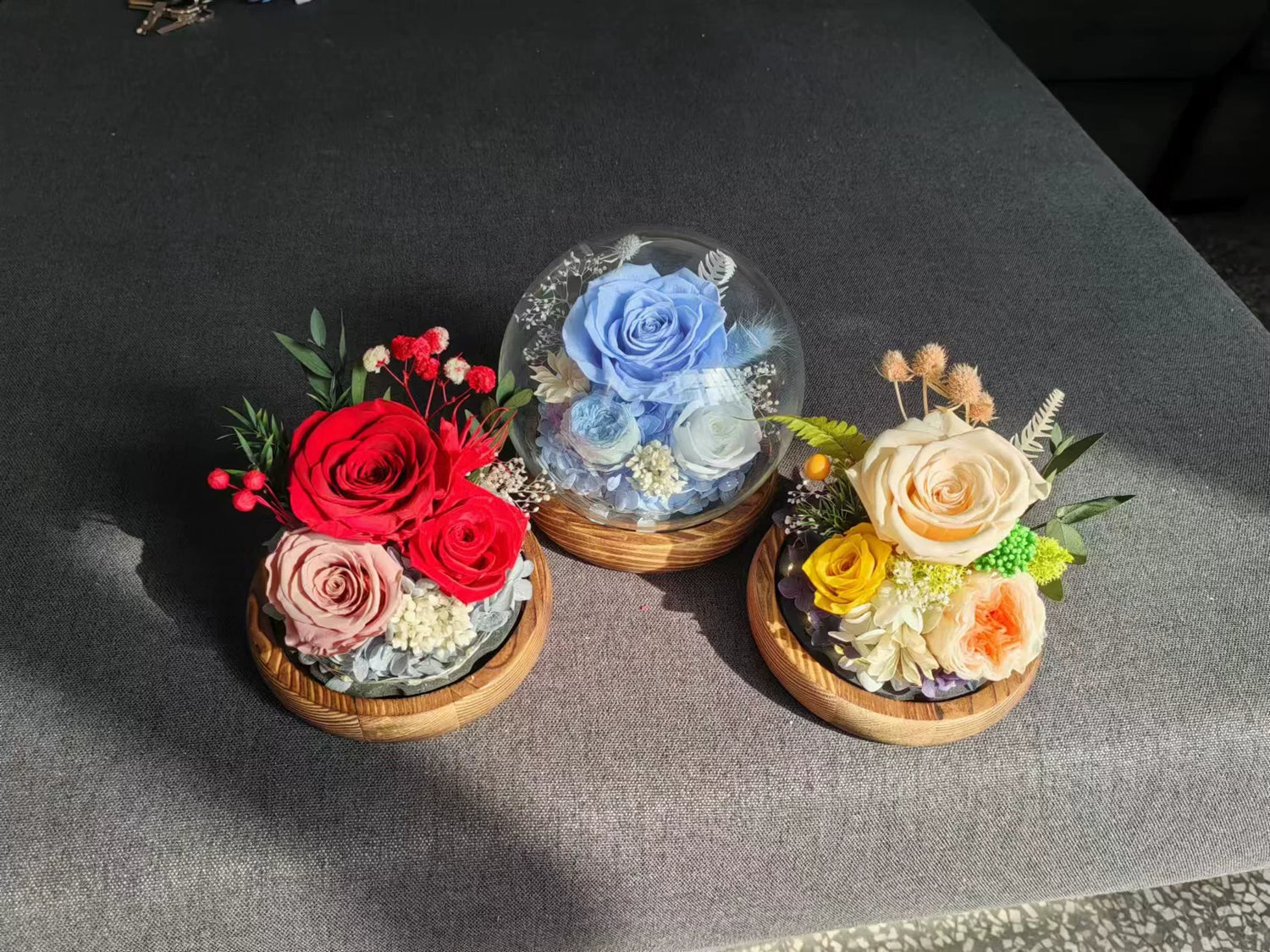 Handmade preserved flower glass dome gift by Florettely