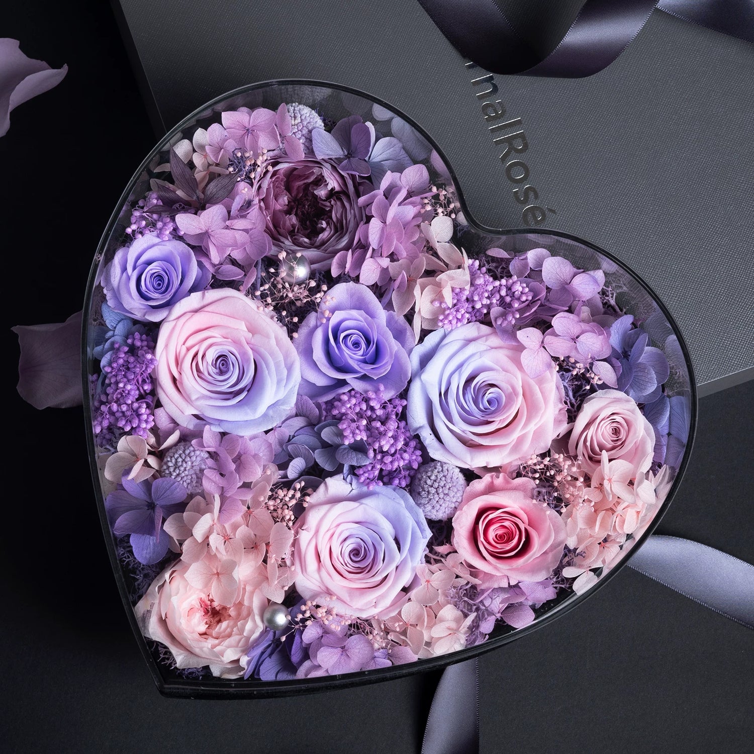 Handmade preserved flower leather gift box by Florettely