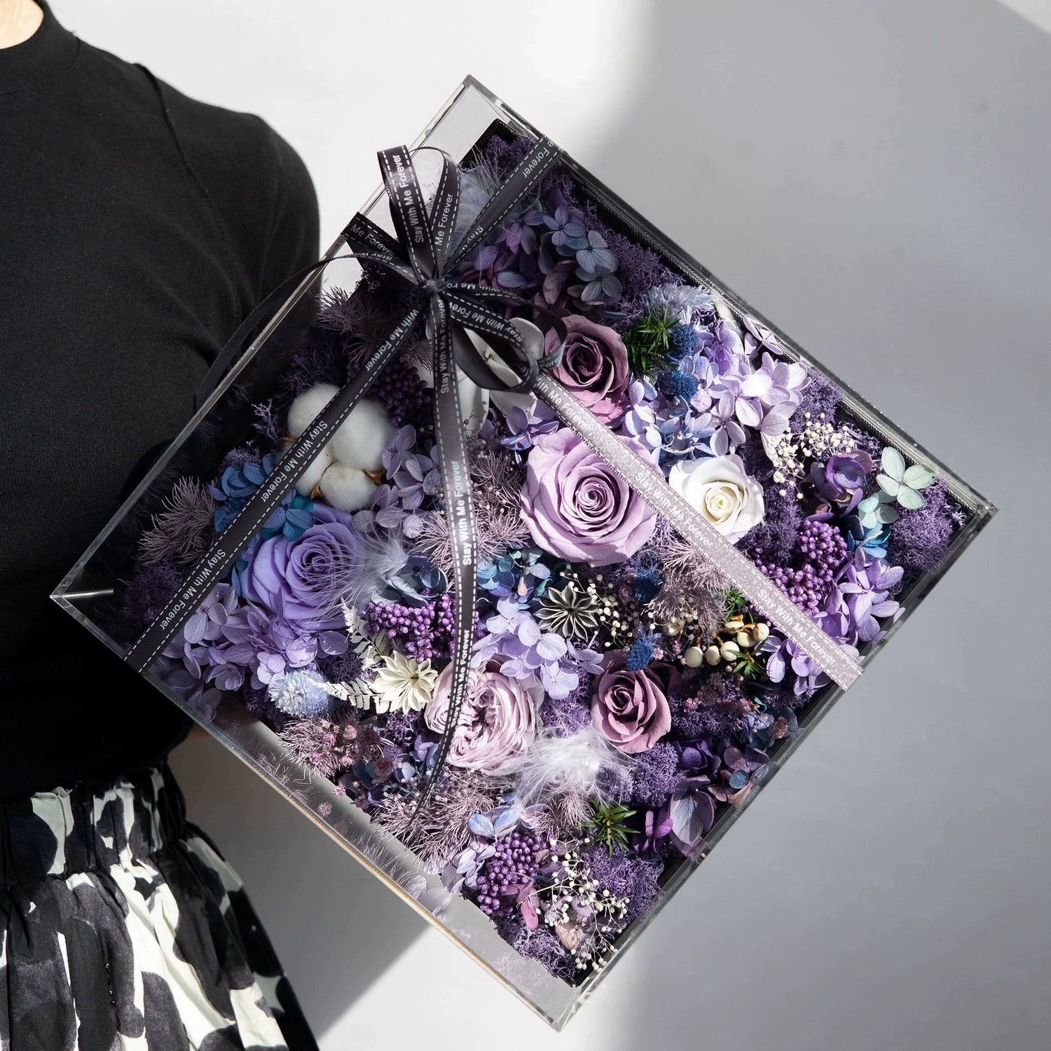 Handmade preserved flower acrylic flower box by Florettely