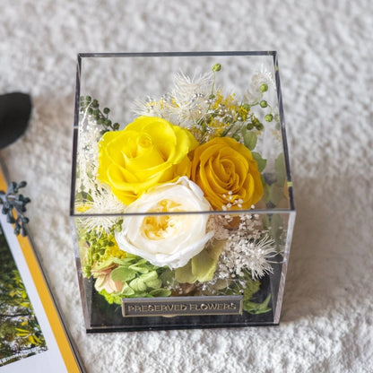 Handmade preserved flower acrylic flower box by Florettely