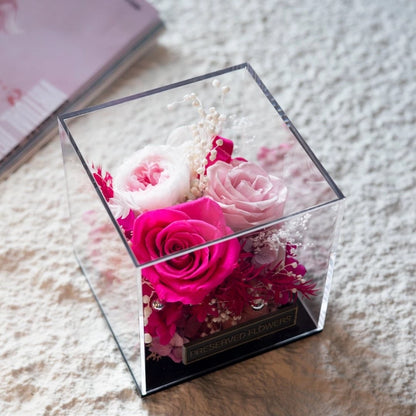 Handmade preserved flower acrylic flower box by Florettely