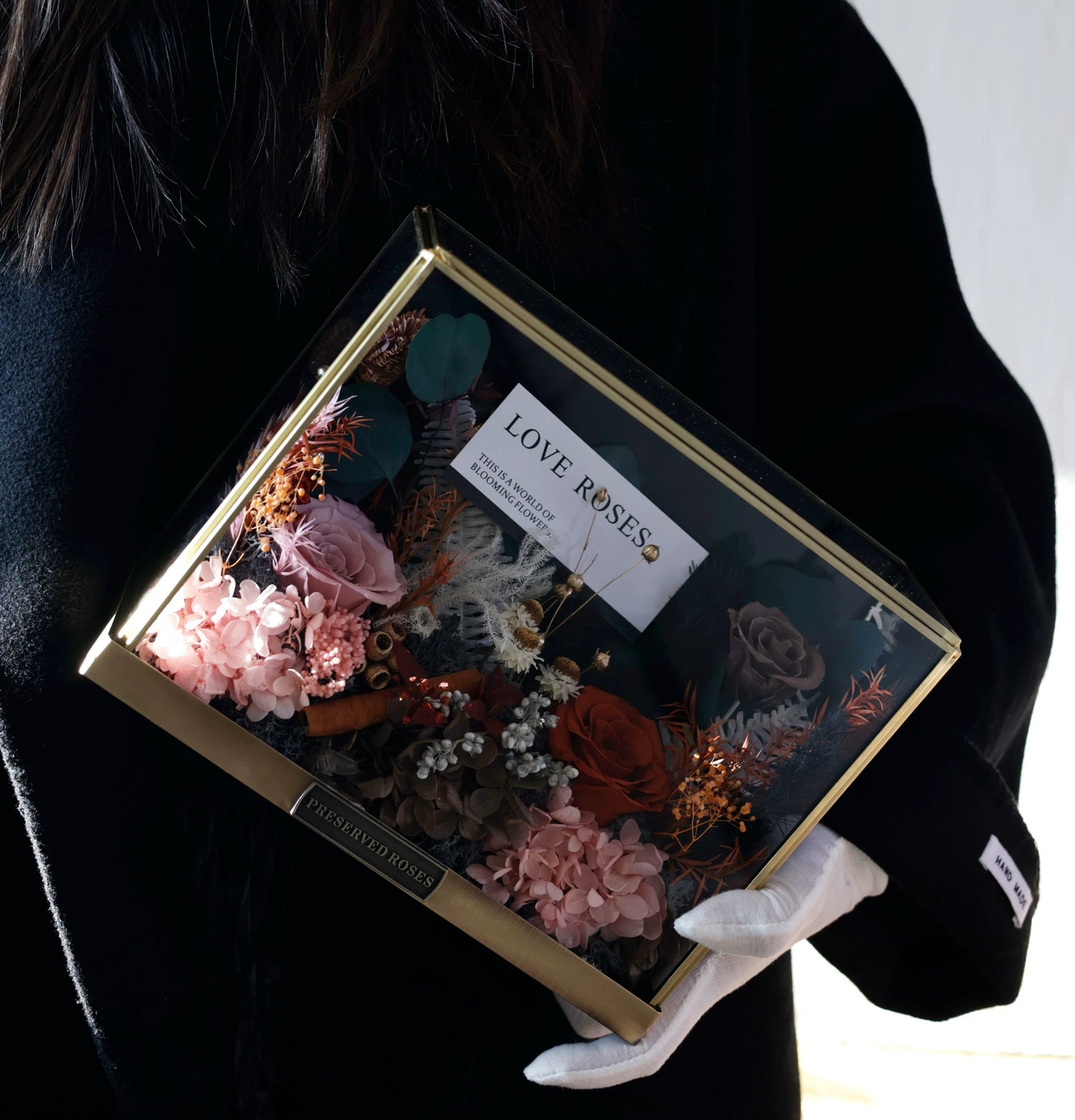 Handmade preserved flower acrylic flower box by Florettely