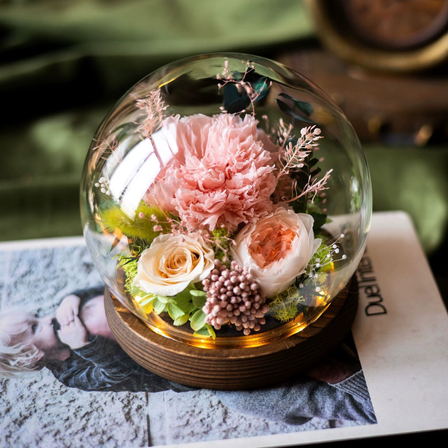 Handmade preserved flower glass dome gift by Florettely