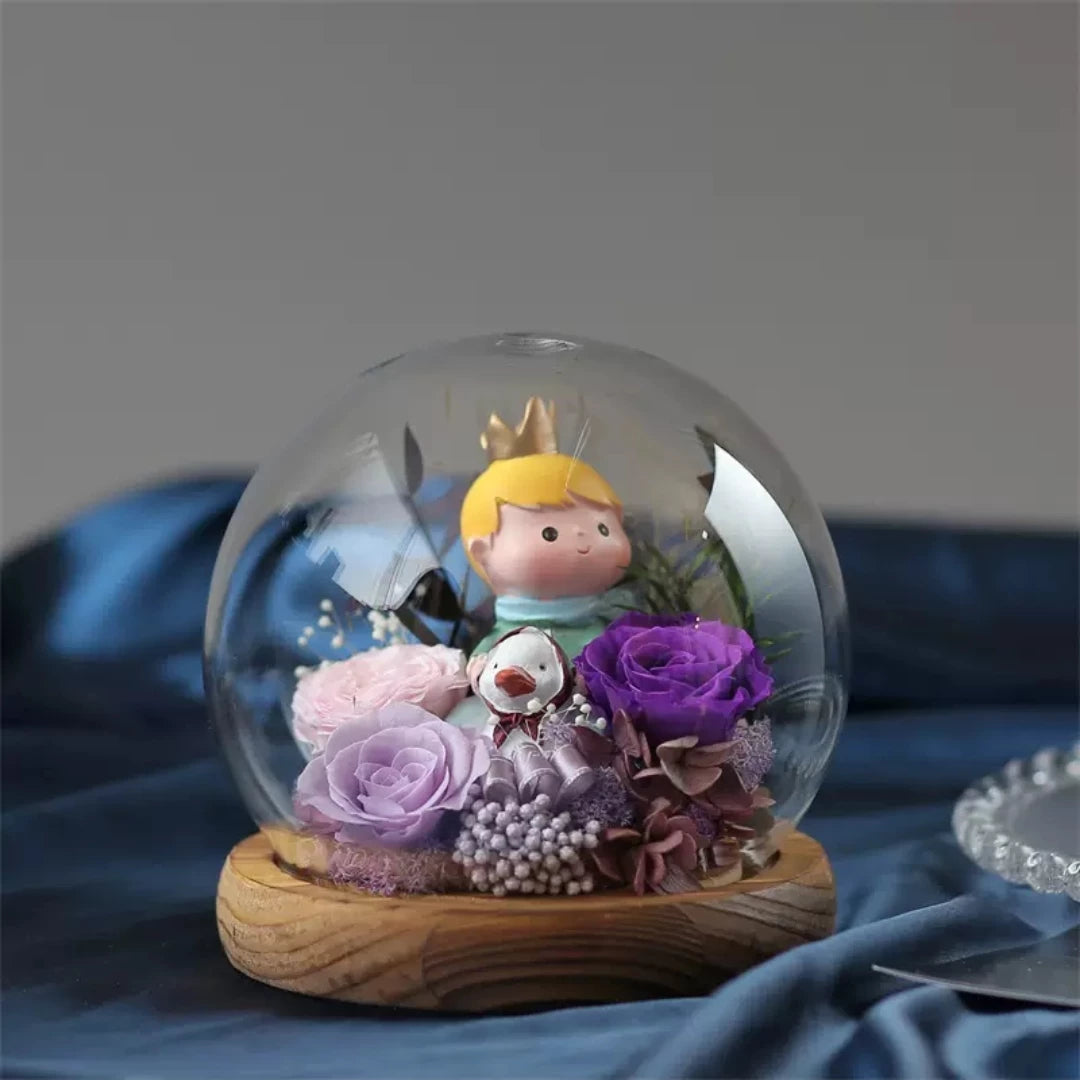 Handmade preserved flower themed glass dome by Florettely