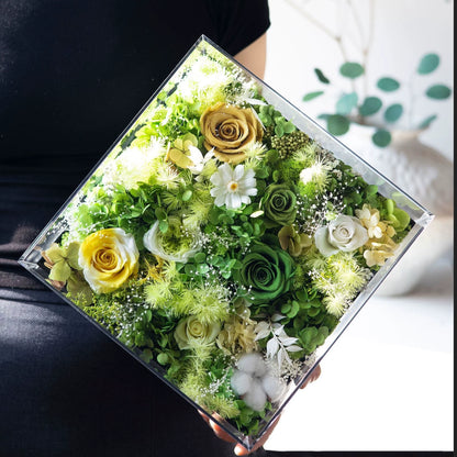 Handmade preserved flower acrylic flower box by Florettely