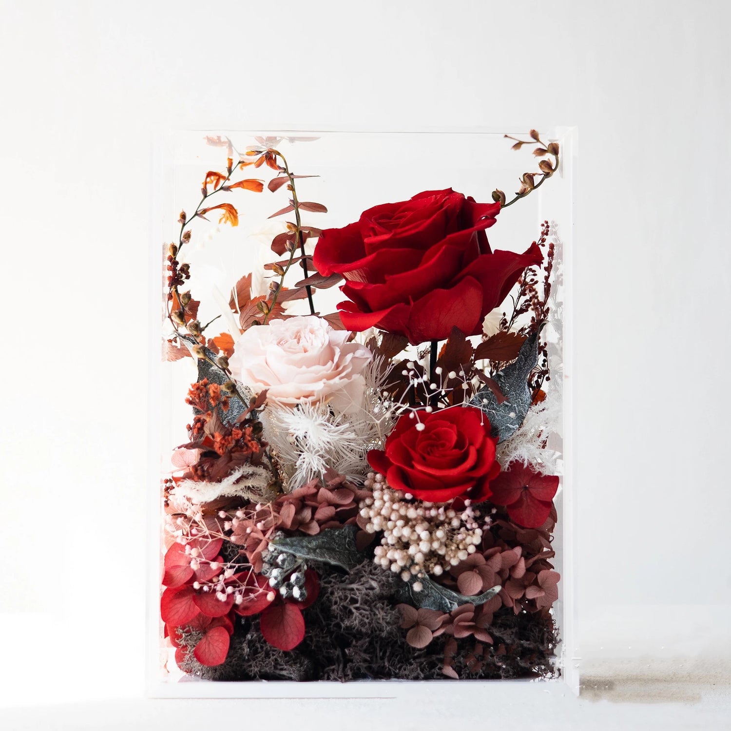 Handmade preserved flower bouquet gift box by Florettely